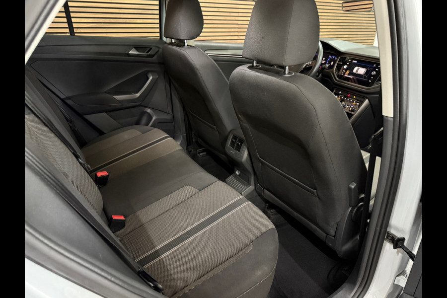Volkswagen T-Roc 1.0 TSI Style | Virtual Cockpit | LED | Carplay | PDC voor + achter | Style Plus Pakket