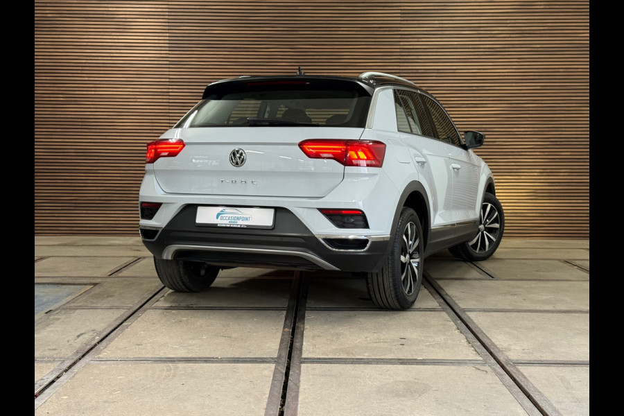 Volkswagen T-Roc 1.0 TSI Style | Virtual Cockpit | LED | Carplay | PDC voor + achter | Style Plus Pakket
