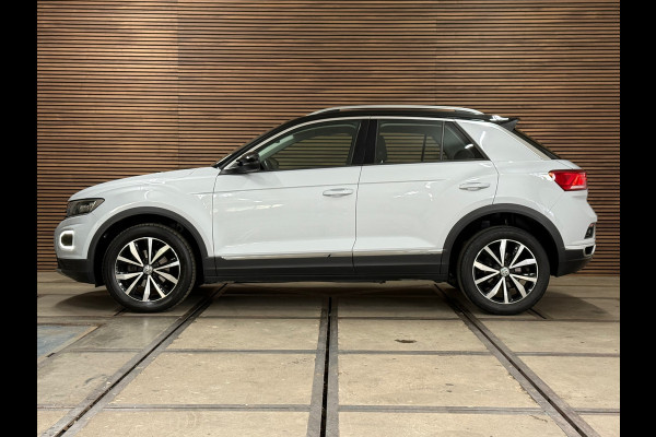 Volkswagen T-Roc 1.0 TSI Style | Virtual Cockpit | LED | Carplay | PDC voor + achter | Style Plus Pakket