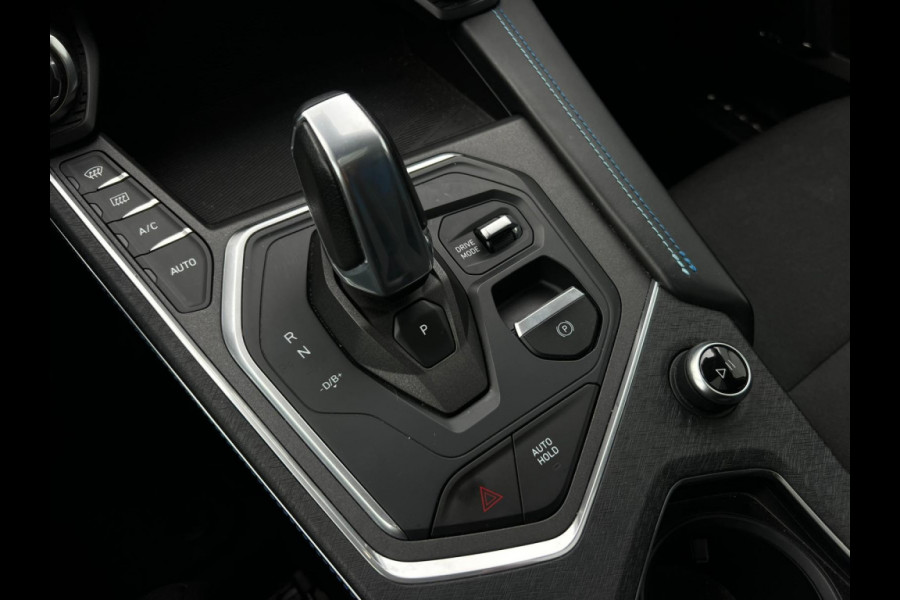 Lynk & Co 01 1.5 4X ZWART OP VOORRAAD! NL AUTO | CAMERA | PANO | Lynk & Co 01 1.5 4X ZWART OP VOORRAAD! NL AUTO | CAMERA | PANO |