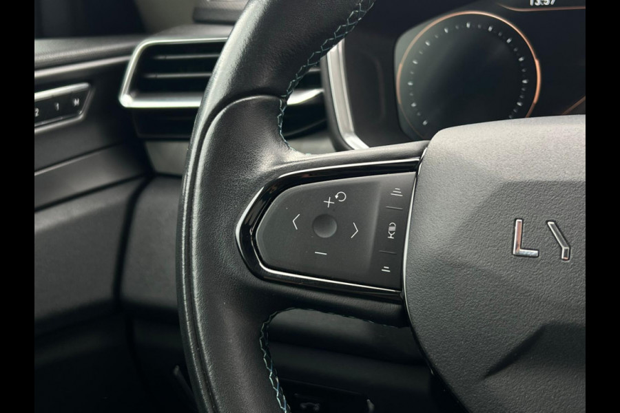 Lynk & Co 01 1.5 4X ZWART OP VOORRAAD! NL AUTO | CAMERA | PANO | Lynk & Co 01 1.5 4X ZWART OP VOORRAAD! NL AUTO | CAMERA | PANO |