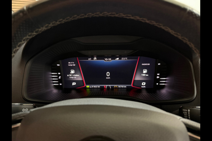 Škoda Karoq 1.5 TSI DSG 4x4 Sportline Business | 1800KG Trekgewicht | Carplay | Sportstoelen | Camera