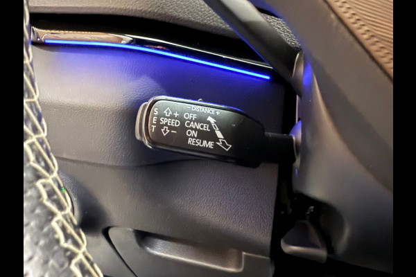 Škoda Karoq 1.5 TSI DSG 4x4 Sportline Business | 1800KG Trekgewicht | Carplay | Sportstoelen | Camera