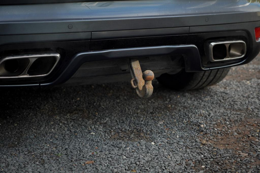 Land Rover Range Rover Sport 5.0 V8 SVR 575 PK / SVO Lak / Pano / Alcantara / Carbon / Trekhaak Land Rover Range Rover Sport 5.0 V8 SVR 575 PK / SVO Lak / Pano / Alcantara / Carbon / Trekhaak