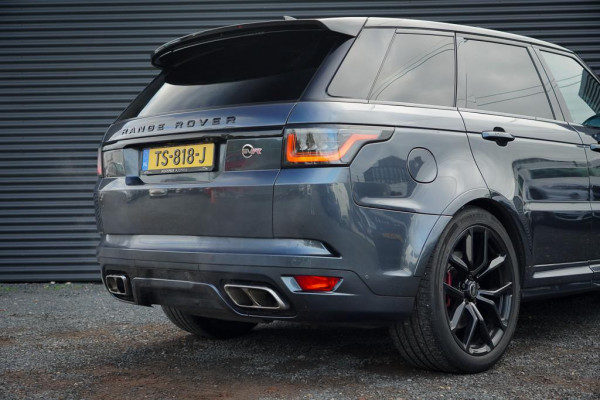 Land Rover Range Rover Sport 5.0 V8 SVR 575 PK / SVO Lak / Pano / Alcantara / Carbon / Trekhaak Land Rover Range Rover Sport 5.0 V8 SVR 575 PK / SVO Lak / Pano / Alcantara / Carbon / Trekhaak
