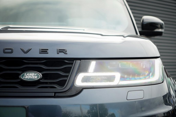 Land Rover Range Rover Sport 5.0 V8 SVR 575 PK / SVO Lak / Pano / Alcantara / Carbon / Trekhaak Land Rover Range Rover Sport 5.0 V8 SVR 575 PK / SVO Lak / Pano / Alcantara / Carbon / Trekhaak