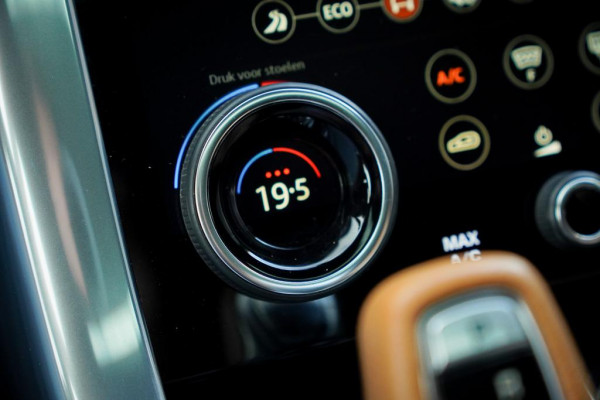 Land Rover Range Rover Sport 5.0 V8 SVR 575 PK / SVO Lak / Pano / Alcantara / Carbon / Trekhaak Land Rover Range Rover Sport 5.0 V8 SVR 575 PK / SVO Lak / Pano / Alcantara / Carbon / Trekhaak