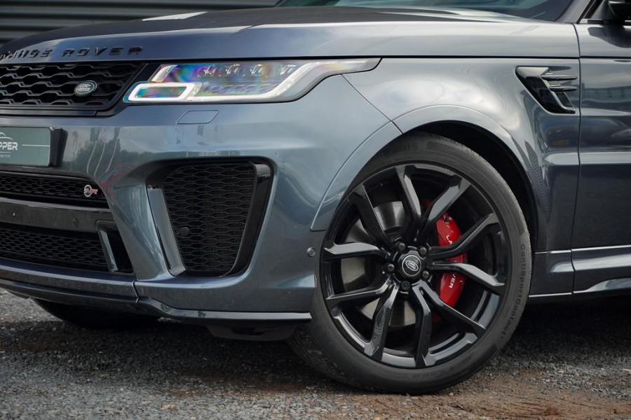 Land Rover Range Rover Sport 5.0 V8 SVR 575 PK / SVO Lak / Pano / Alcantara / Carbon / Trekhaak Land Rover Range Rover Sport 5.0 V8 SVR 575 PK / SVO Lak / Pano / Alcantara / Carbon / Trekhaak