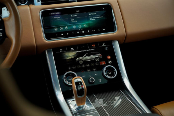 Land Rover Range Rover Sport 5.0 V8 SVR 575 PK / SVO Lak / Pano / Alcantara / Carbon / Trekhaak Land Rover Range Rover Sport 5.0 V8 SVR 575 PK / SVO Lak / Pano / Alcantara / Carbon / Trekhaak