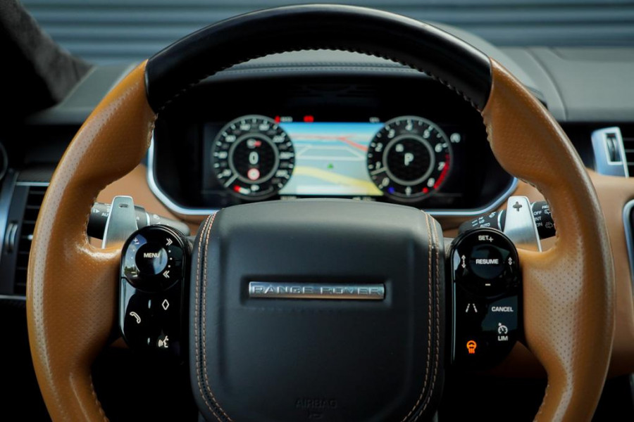 Land Rover Range Rover Sport 5.0 V8 SVR 575 PK / SVO Lak / Pano / Alcantara / Carbon / Trekhaak Land Rover Range Rover Sport 5.0 V8 SVR 575 PK / SVO Lak / Pano / Alcantara / Carbon / Trekhaak