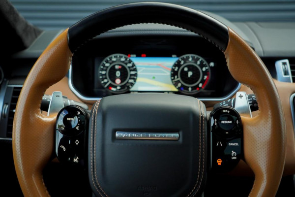 Land Rover Range Rover Sport 5.0 V8 SVR 575 PK / SVO Lak / Pano / Alcantara / Carbon / Trekhaak Land Rover Range Rover Sport 5.0 V8 SVR 575 PK / SVO Lak / Pano / Alcantara / Carbon / Trekhaak