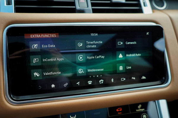 Land Rover Range Rover Sport 5.0 V8 SVR 575 PK / SVO Lak / Pano / Alcantara / Carbon / Trekhaak Land Rover Range Rover Sport 5.0 V8 SVR 575 PK / SVO Lak / Pano / Alcantara / Carbon / Trekhaak