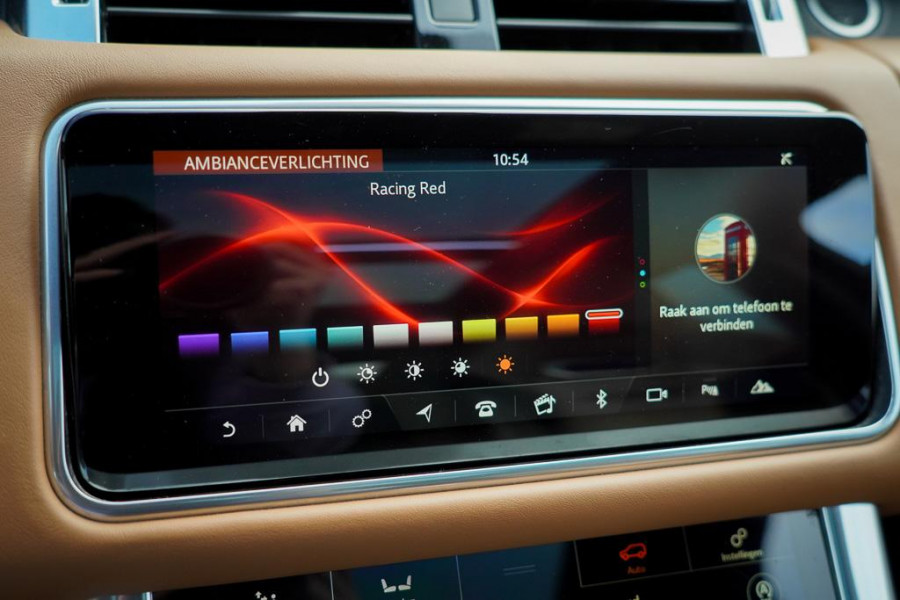 Land Rover Range Rover Sport 5.0 V8 SVR 575 PK / SVO Lak / Pano / Alcantara / Carbon / Trekhaak Land Rover Range Rover Sport 5.0 V8 SVR 575 PK / SVO Lak / Pano / Alcantara / Carbon / Trekhaak