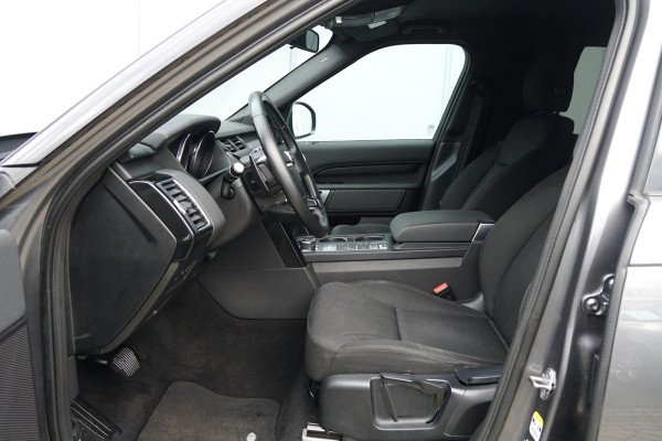 Land Rover Discovery 2.0 Sd4 / GRIJS KENTEKEN / TREKHAAK / CAMERA / STOELVERWARMING Land Rover Discovery 2.0 Sd4 / GRIJS KENTEKEN / TREKHAAK / CAMERA / STOELVERWARMING