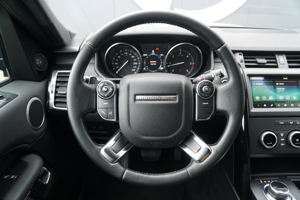 Land Rover Discovery 2.0 Sd4 / GRIJS KENTEKEN / TREKHAAK / CAMERA / STOELVERWARMING Land Rover Discovery 2.0 Sd4 / GRIJS KENTEKEN / TREKHAAK / CAMERA / STOELVERWARMING