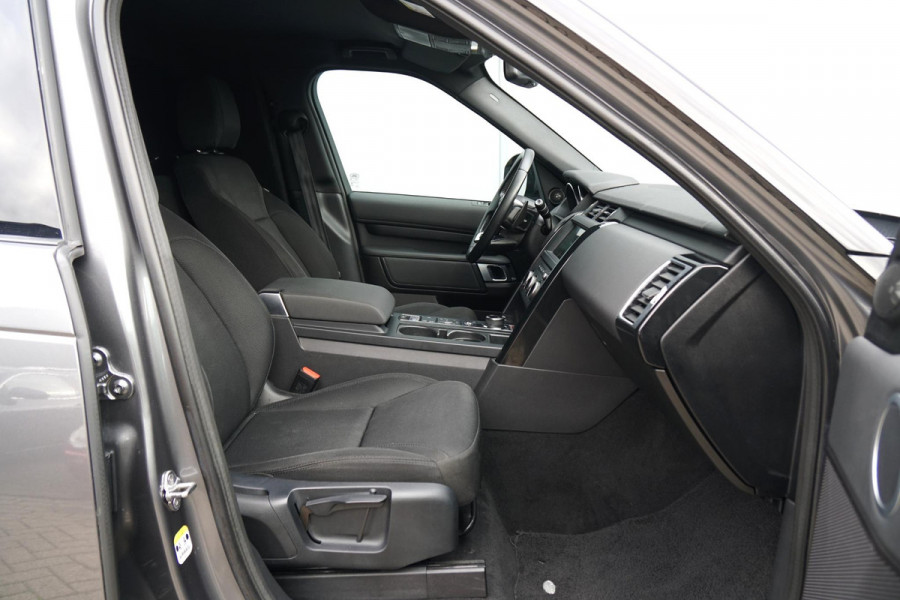 Land Rover Discovery 2.0 Sd4 / GRIJS KENTEKEN / TREKHAAK / CAMERA / STOELVERWARMING Land Rover Discovery 2.0 Sd4 / GRIJS KENTEKEN / TREKHAAK / CAMERA / STOELVERWARMING