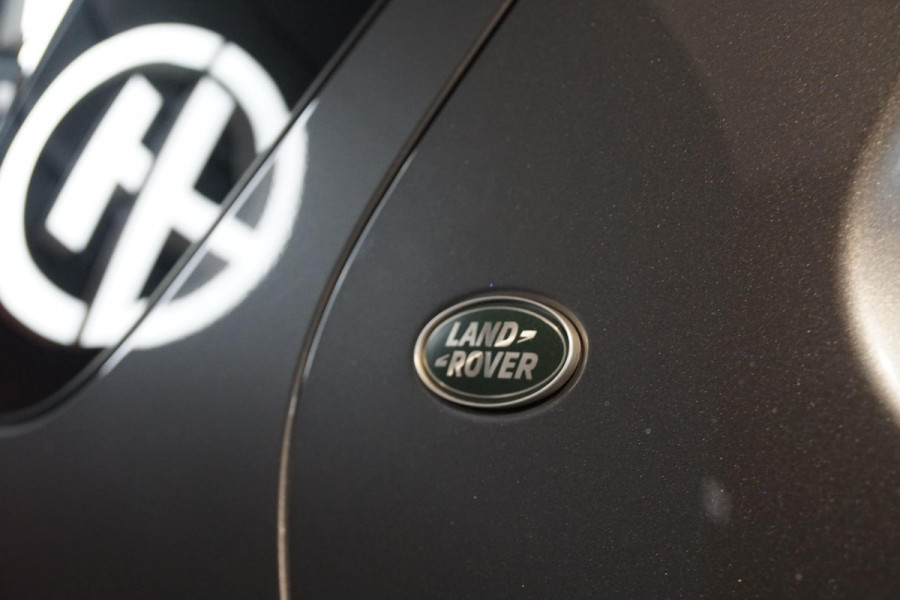 Land Rover Discovery 2.0 Sd4 / GRIJS KENTEKEN / TREKHAAK / CAMERA / STOELVERWARMING Land Rover Discovery 2.0 Sd4 / GRIJS KENTEKEN / TREKHAAK / CAMERA / STOELVERWARMING