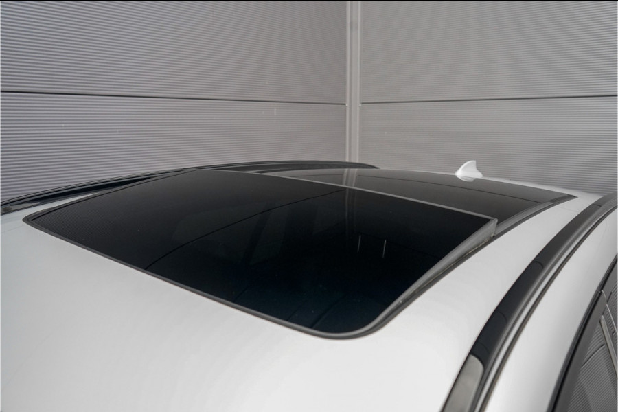 BMW X3 xDrive30e M-Sport Pano HUD CarPlay 20" BMW X3 xDrive30e M-Sport Pano HUD CarPlay 20"