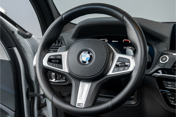 BMW X3 xDrive30e M-Sport Pano HUD CarPlay 20" BMW X3 xDrive30e M-Sport Pano HUD CarPlay 20"