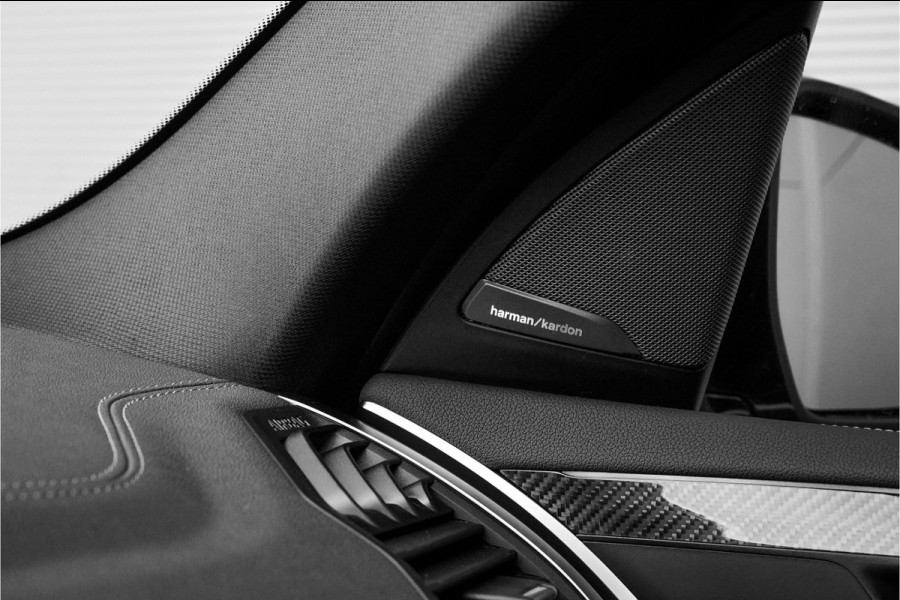 BMW X3 xDrive30e M-Sport Pano HUD CarPlay 20" BMW X3 xDrive30e M-Sport Pano HUD CarPlay 20"