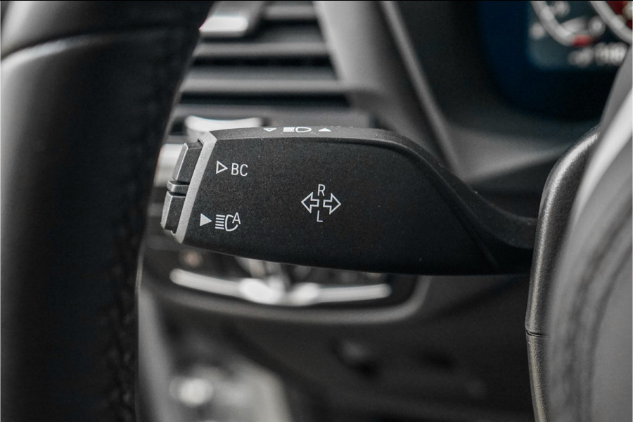 BMW X3 xDrive30e M-Sport Pano HUD CarPlay 20" BMW X3 xDrive30e M-Sport Pano HUD CarPlay 20"