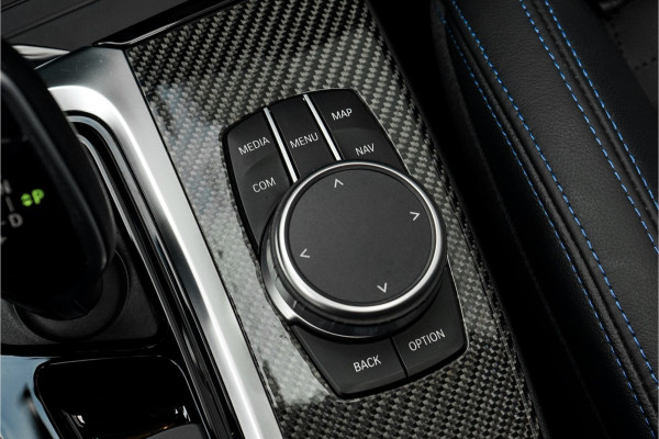 BMW X3 xDrive30e M-Sport Pano HUD CarPlay 20" BMW X3 xDrive30e M-Sport Pano HUD CarPlay 20"