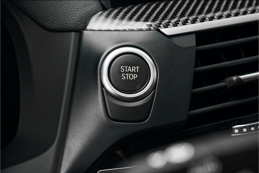 BMW X3 xDrive30e M-Sport Pano HUD CarPlay 20" BMW X3 xDrive30e M-Sport Pano HUD CarPlay 20"