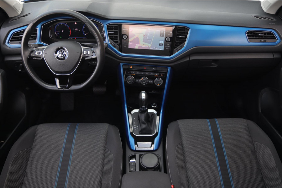 Volkswagen T-Roc 1.5 TSI / PANODAK / VIRTUAL / DODEHOEK / ACC / CAMERA