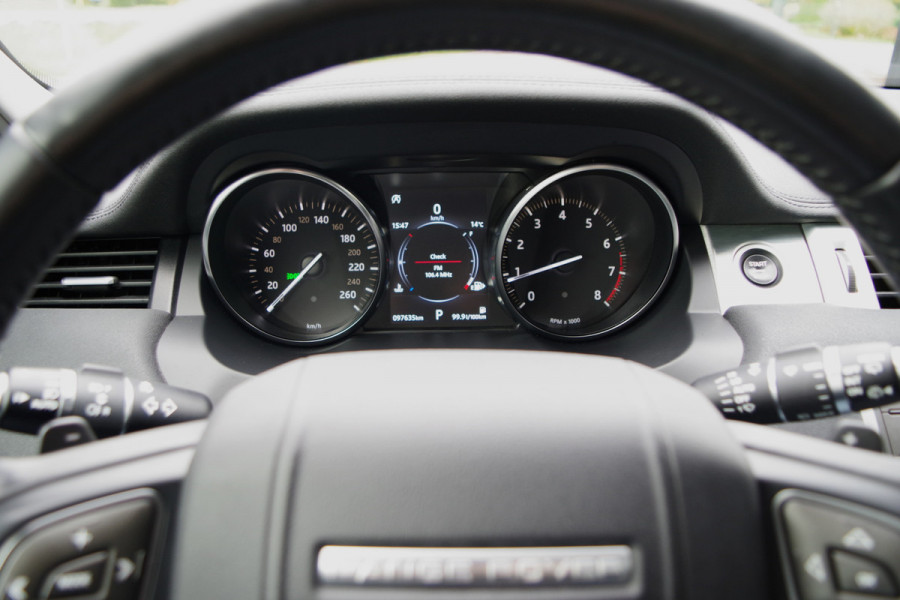 Land Rover Range Rover Evoque 2.0 241 PK Si4 HSE Dynamic, Trekhaak, Panoramadak, Stoelverwarming, LED Land Rover Range Rover Evoque 2.0 241 PK Si4 HSE Dynamic, Trekhaak, Panoramadak, Stoelverwarming, LED