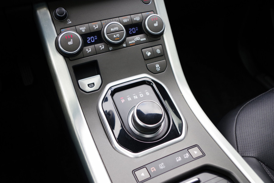 Land Rover Range Rover Evoque 2.0 241 PK Si4 HSE Dynamic, Trekhaak, Panoramadak, Stoelverwarming, LED Land Rover Range Rover Evoque 2.0 241 PK Si4 HSE Dynamic, Trekhaak, Panoramadak, Stoelverwarming, LED
