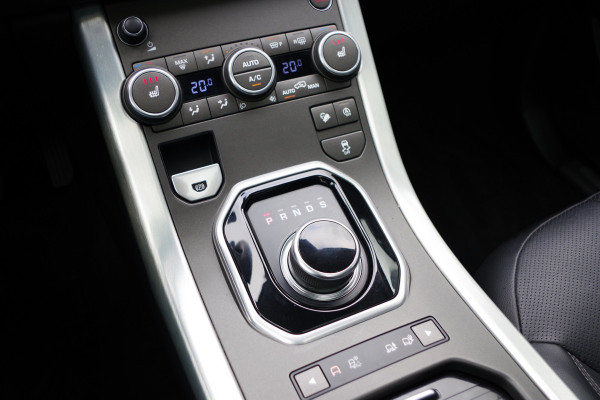 Land Rover Range Rover Evoque 2.0 241 PK Si4 HSE Dynamic, Trekhaak, Panoramadak, Stoelverwarming, LED Land Rover Range Rover Evoque 2.0 241 PK Si4 HSE Dynamic, Trekhaak, Panoramadak, Stoelverwarming, LED