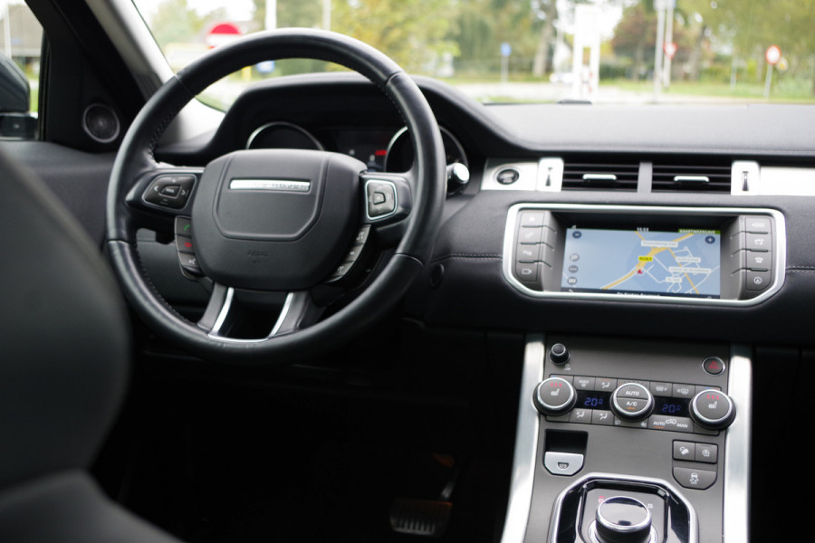 Land Rover Range Rover Evoque 2.0 241 PK Si4 HSE Dynamic, Trekhaak, Panoramadak, Stoelverwarming, LED Land Rover Range Rover Evoque 2.0 241 PK Si4 HSE Dynamic, Trekhaak, Panoramadak, Stoelverwarming, LED