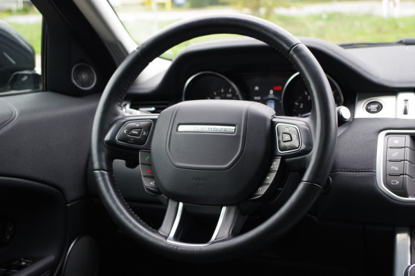 Land Rover Range Rover Evoque 2.0 241 PK Si4 HSE Dynamic, Trekhaak, Panoramadak, Stoelverwarming, LED Land Rover Range Rover Evoque 2.0 241 PK Si4 HSE Dynamic, Trekhaak, Panoramadak, Stoelverwarming, LED