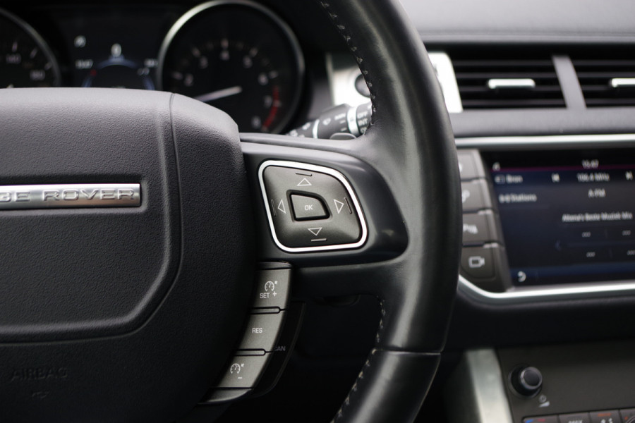 Land Rover Range Rover Evoque 2.0 241 PK Si4 HSE Dynamic, Trekhaak, Panoramadak, Stoelverwarming, LED Land Rover Range Rover Evoque 2.0 241 PK Si4 HSE Dynamic, Trekhaak, Panoramadak, Stoelverwarming, LED