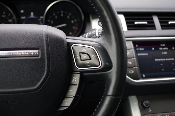 Land Rover Range Rover Evoque 2.0 241 PK Si4 HSE Dynamic, Trekhaak, Panoramadak, Stoelverwarming, LED Land Rover Range Rover Evoque 2.0 241 PK Si4 HSE Dynamic, Trekhaak, Panoramadak, Stoelverwarming, LED