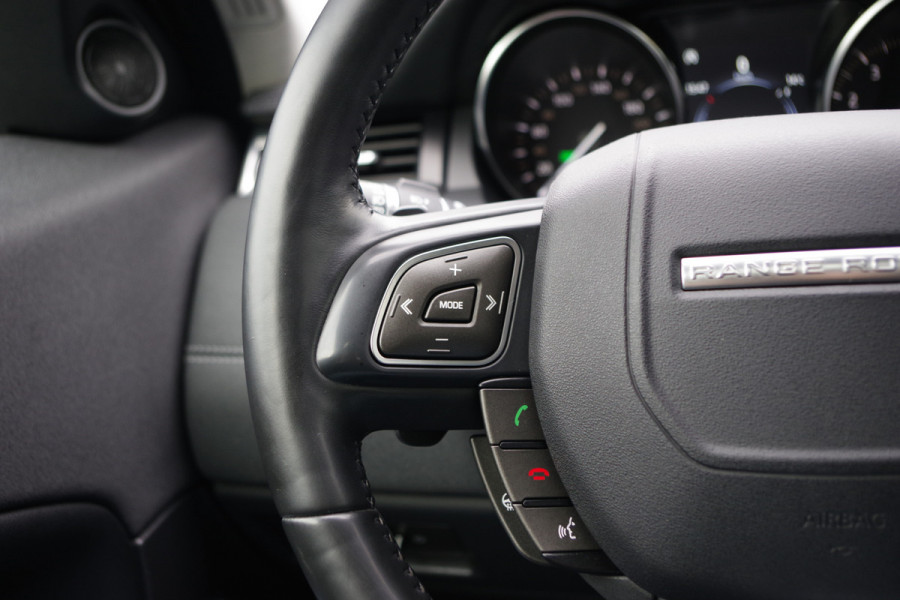 Land Rover Range Rover Evoque 2.0 241 PK Si4 HSE Dynamic, Trekhaak, Panoramadak, Stoelverwarming, LED Land Rover Range Rover Evoque 2.0 241 PK Si4 HSE Dynamic, Trekhaak, Panoramadak, Stoelverwarming, LED