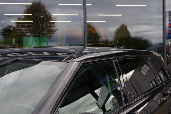 Land Rover Range Rover Evoque 2.0 241 PK Si4 HSE Dynamic, Trekhaak, Panoramadak, Stoelverwarming, LED Land Rover Range Rover Evoque 2.0 241 PK Si4 HSE Dynamic, Trekhaak, Panoramadak, Stoelverwarming, LED