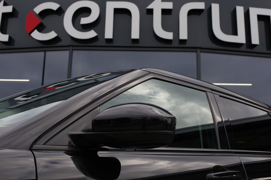 Land Rover Range Rover Evoque 2.0 241 PK Si4 HSE Dynamic, Trekhaak, Panoramadak, Stoelverwarming, LED Land Rover Range Rover Evoque 2.0 241 PK Si4 HSE Dynamic, Trekhaak, Panoramadak, Stoelverwarming, LED