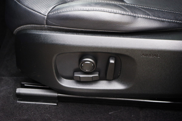 Land Rover Range Rover Evoque 2.0 241 PK Si4 HSE Dynamic, Trekhaak, Panoramadak, Stoelverwarming, LED Land Rover Range Rover Evoque 2.0 241 PK Si4 HSE Dynamic, Trekhaak, Panoramadak, Stoelverwarming, LED