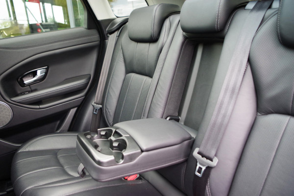 Land Rover Range Rover Evoque 2.0 241 PK Si4 HSE Dynamic, Trekhaak, Panoramadak, Stoelverwarming, LED Land Rover Range Rover Evoque 2.0 241 PK Si4 HSE Dynamic, Trekhaak, Panoramadak, Stoelverwarming, LED