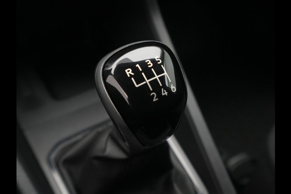 Volkswagen Caddy Cargo 1.5 TSI 115pk Airco Cruise Control Parkeersensors DAB radio