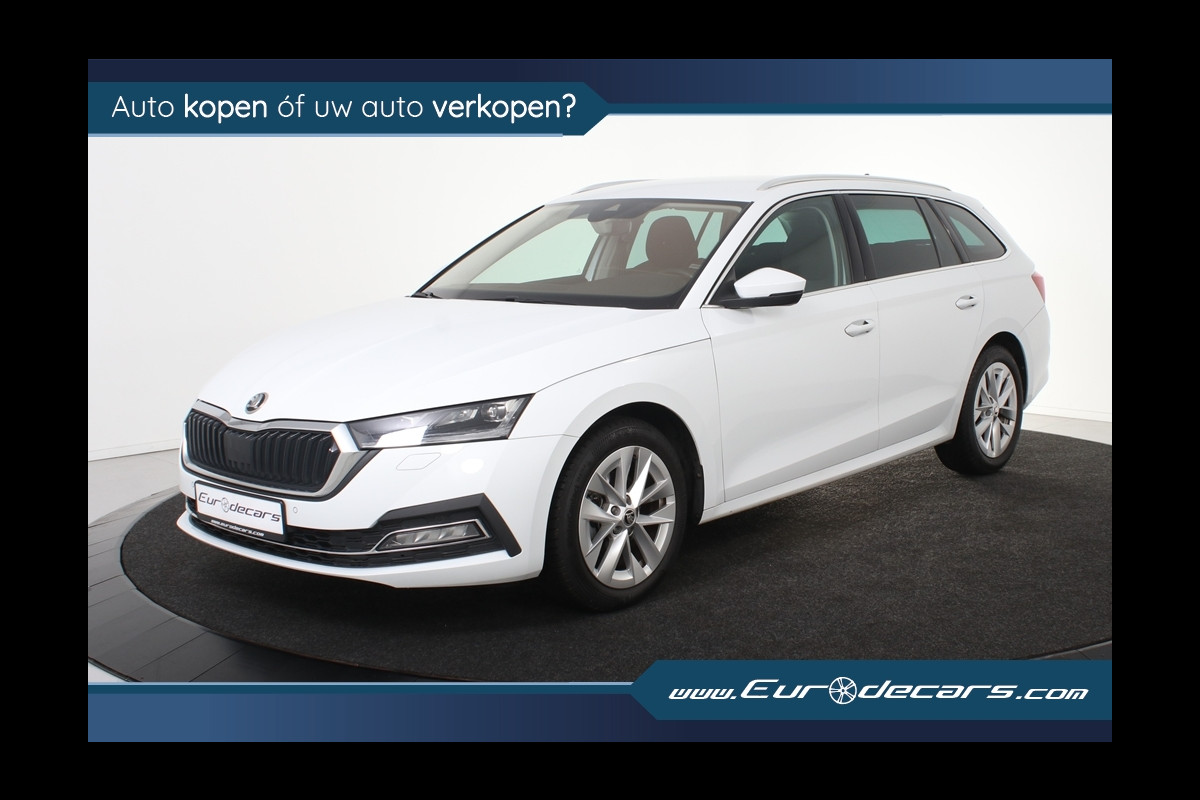 Škoda Octavia Combi DSG *1ste Eigenaar*Navigatie*Stoelverwarming* Škoda Octavia Combi DSG *1ste Eigenaar*Navigatie*Stoelverwarming*