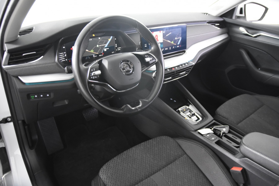 Škoda Octavia Combi DSG *1ste Eigenaar*Navigatie*Stoelverwarming* Škoda Octavia Combi DSG *1ste Eigenaar*Navigatie*Stoelverwarming*