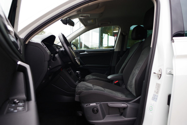 Volkswagen Tiguan 1.4 TSI 150 PK 4Motion Automaat R-Line Highline, Trekhaak, Camera, LED, Winterpakket Volkswagen Tiguan 1.4 TSI 150 PK 4Motion Automaat R-Line Highline, Trekhaak, Camera, LED, Winterpakket