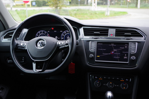 Volkswagen Tiguan 1.4 TSI 150 PK 4Motion Automaat R-Line Highline, Trekhaak, Camera, LED, Winterpakket Volkswagen Tiguan 1.4 TSI 150 PK 4Motion Automaat R-Line Highline, Trekhaak, Camera, LED, Winterpakket