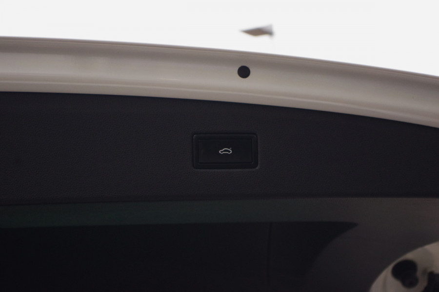 Volkswagen Tiguan 1.4 TSI 150 PK 4Motion Automaat R-Line Highline, Trekhaak, Camera, LED, Winterpakket Volkswagen Tiguan 1.4 TSI 150 PK 4Motion Automaat R-Line Highline, Trekhaak, Camera, LED, Winterpakket