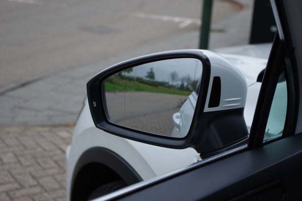 Volkswagen Tiguan 1.4 TSI 150 PK 4Motion Automaat R-Line Highline, Trekhaak, Camera, LED, Winterpakket Volkswagen Tiguan 1.4 TSI 150 PK 4Motion Automaat R-Line Highline, Trekhaak, Camera, LED, Winterpakket