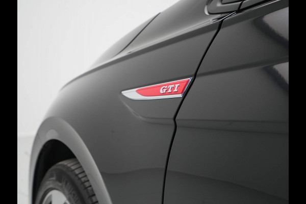 Volkswagen Polo 2.0 TSI GTI 200pk DSG Navi via app Camera Stoelverwarming Virtual cockpit 267 Volkswagen Polo 2.0 TSI GTI 200pk DSG Navi via app Camera Stoelverwarming Virtual cockpit 267