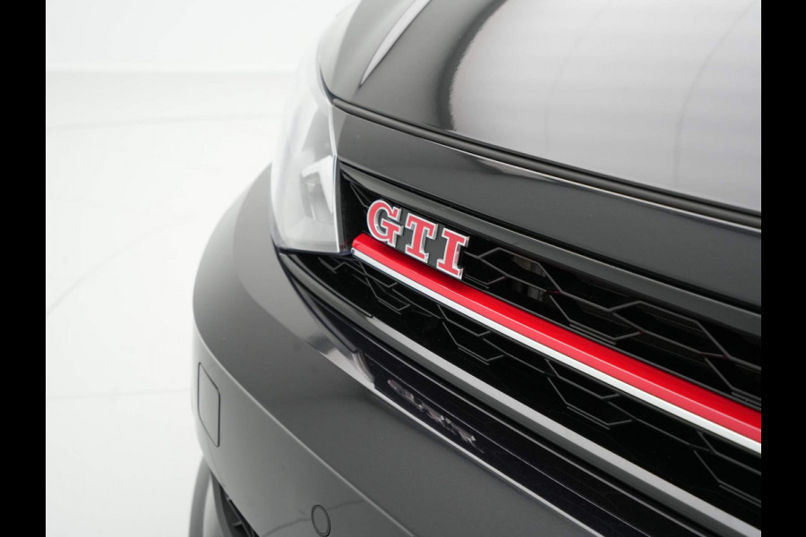 Volkswagen Polo 2.0 TSI GTI 200pk DSG Navi via app Camera Stoelverwarming Virtual cockpit 267 Volkswagen Polo 2.0 TSI GTI 200pk DSG Navi via app Camera Stoelverwarming Virtual cockpit 267