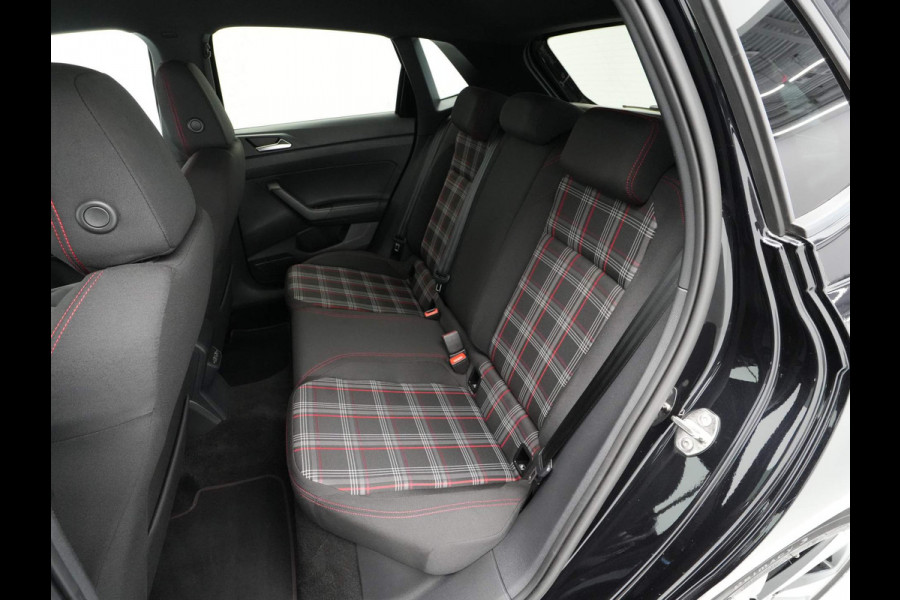 Volkswagen Polo 2.0 TSI GTI 200pk DSG Navi via app Camera Stoelverwarming Virtual cockpit 267 Volkswagen Polo 2.0 TSI GTI 200pk DSG Navi via app Camera Stoelverwarming Virtual cockpit 267